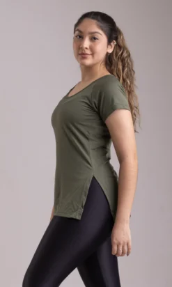 BLUSA TAPA BUMBUM - VERDE MILITAR, G